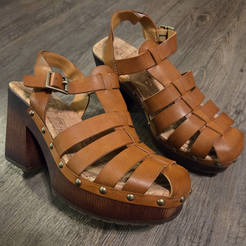 Kork-Ease Tan Leather Platform Clog Sandals